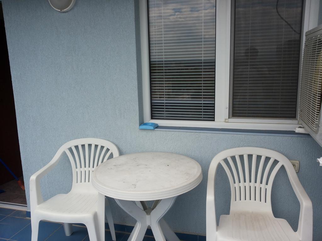 Ivanovi Guest House Приморсько Номер фото